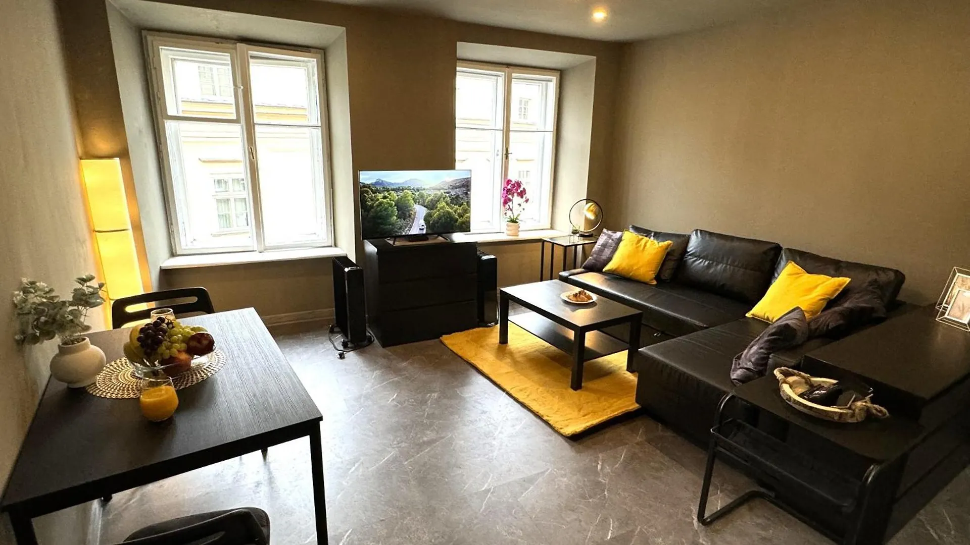 Apartment City Center Studio With A View Krakow Poland